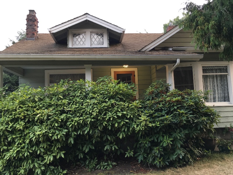 Charming Furnished 1-bedroom OR 2-bedroom Apartement in family-owned duplex