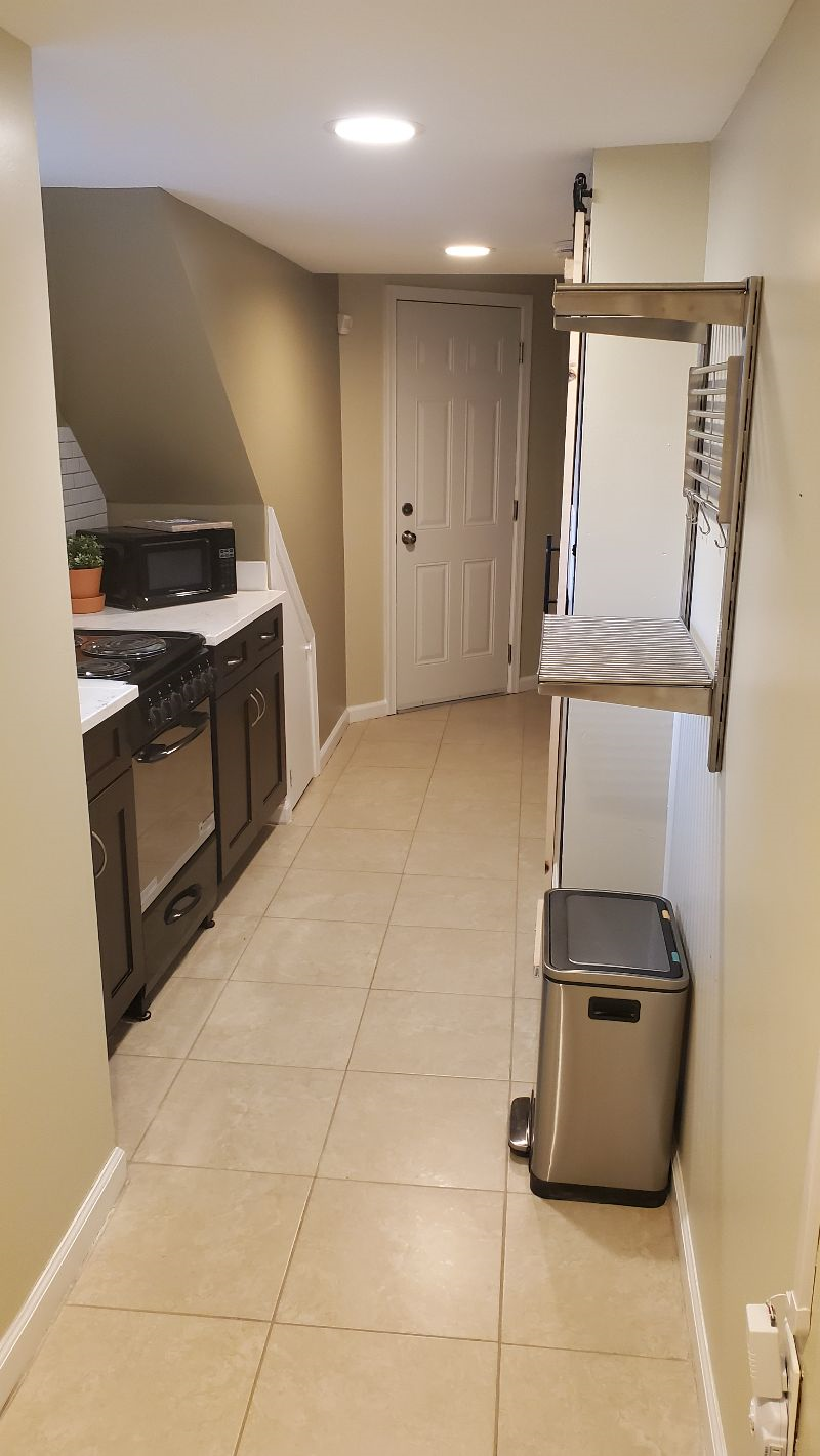 1 BD, Garden Unit, Near Metro - Photo 10