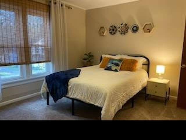 The Painted Plateau - Spacious Apt. Close