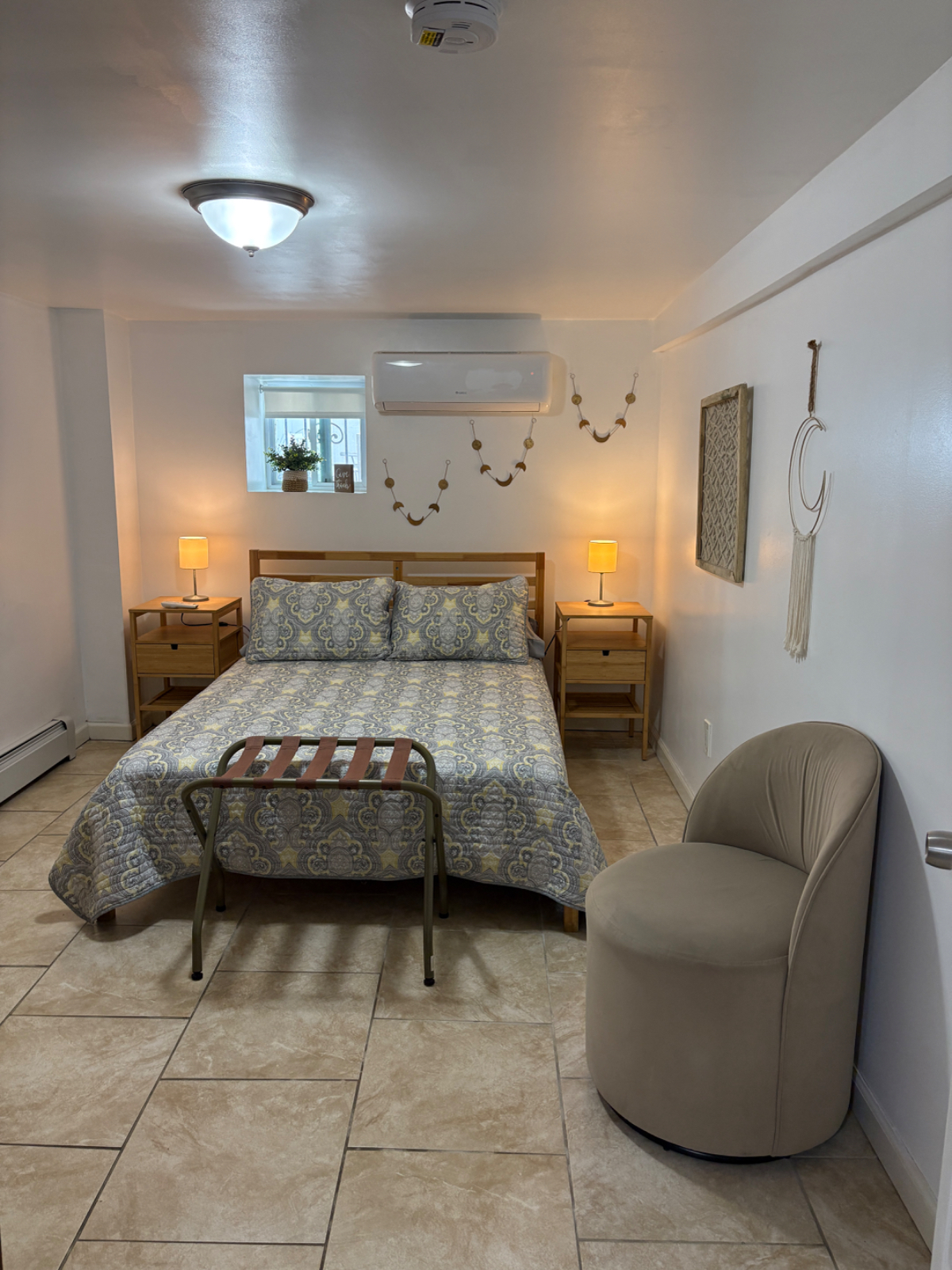 Cute, cozy and comfy apartment - Photo 2