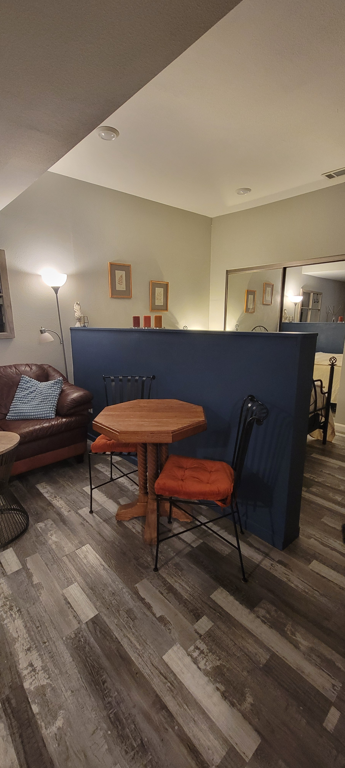 Private Furnished Studio + Backyard | Near Downtown & Hospitals - Photo 2