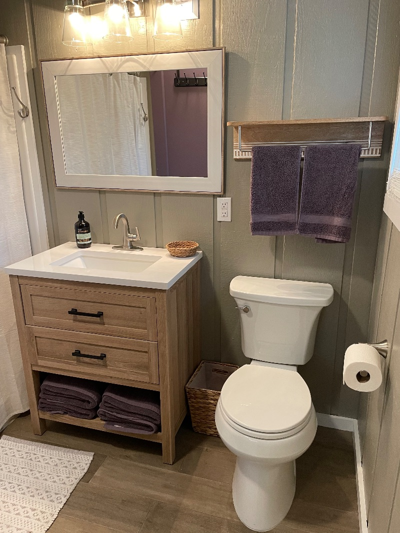 Quiet neighborhood. Nicely updated. Full Kitchen Studio - Photo 2