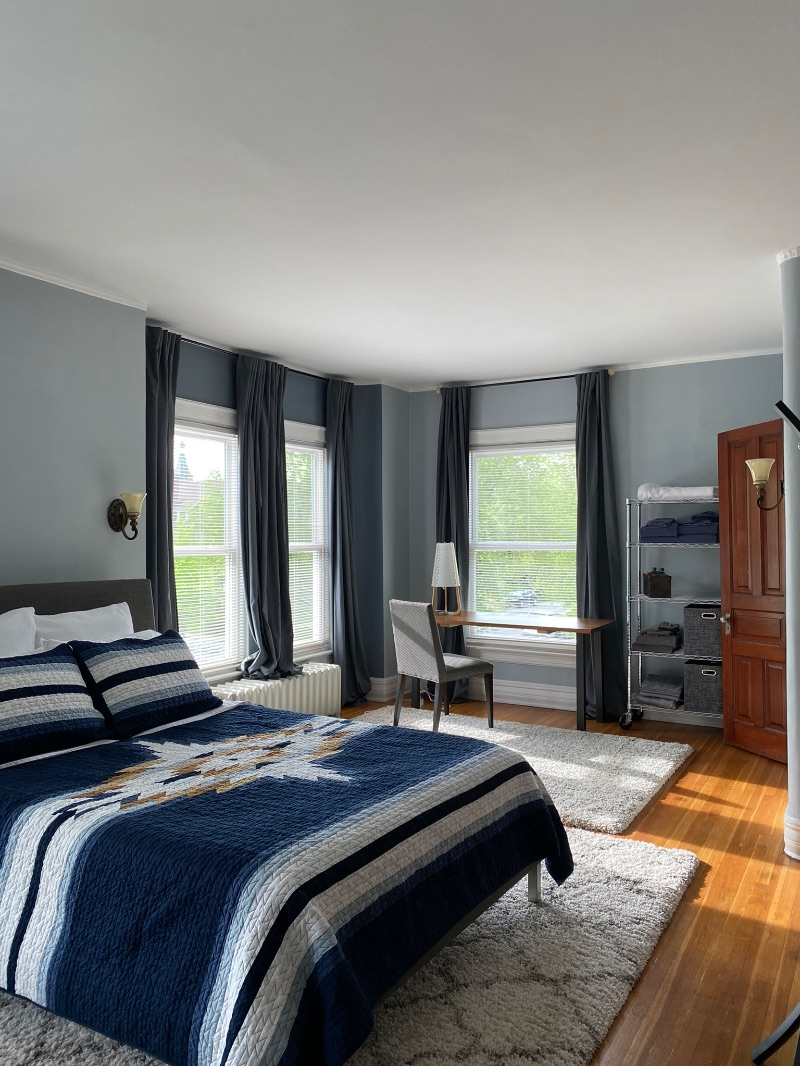 Elmwood Village Suite Fully Furnished - Photo 2