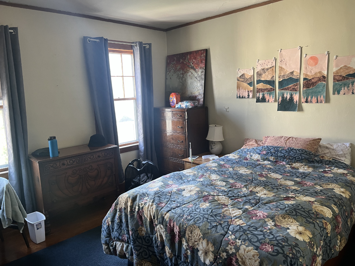Fully Furnished Room for Rent