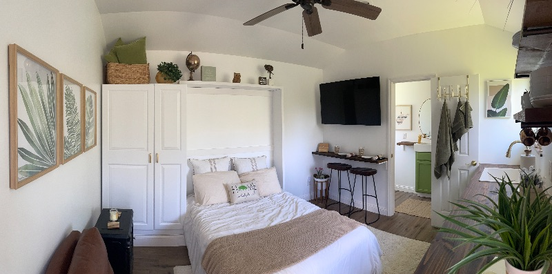 Tiny house with river view - Photo 3