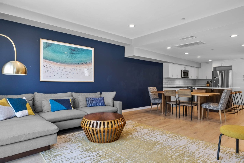 Spacious Modern House with Roof Top in Los Feliz - Photo 6