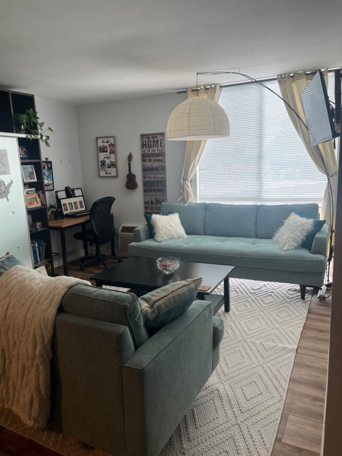 Resort style condo 1.6 miles from the beach - Photo 2