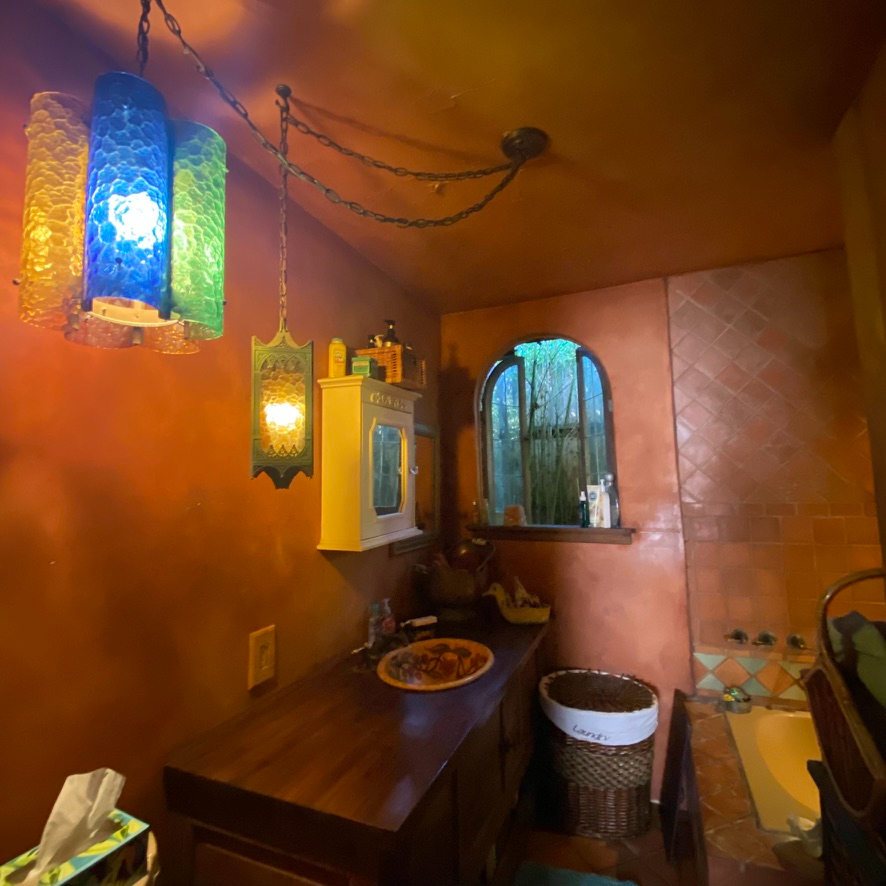 Bohemian Venice Home with Rooftop Jacuzzi - Photo 5
