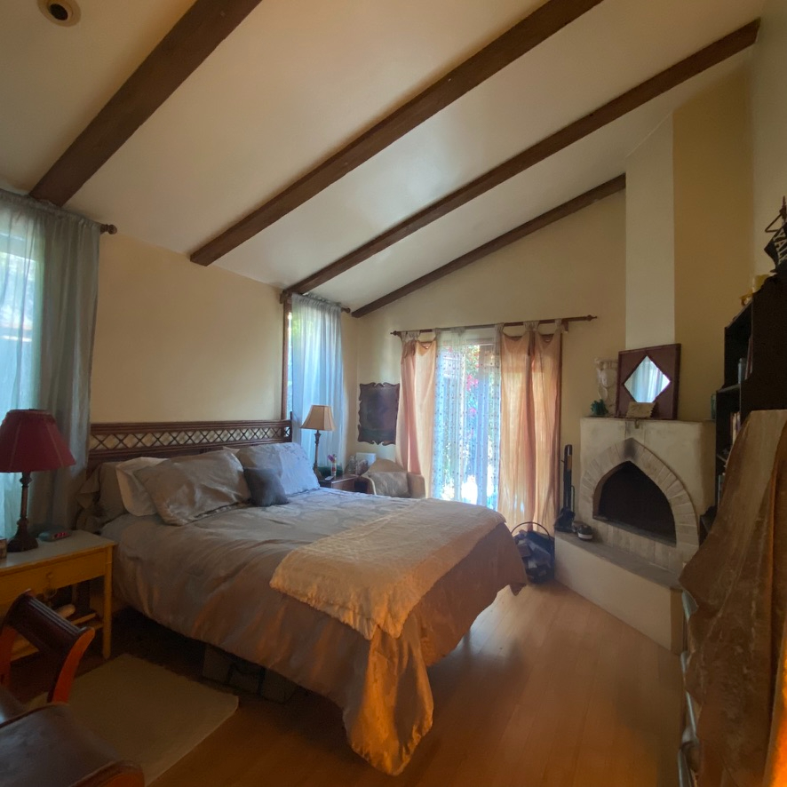 Bohemian Venice Home with Rooftop Jacuzzi - Photo 6