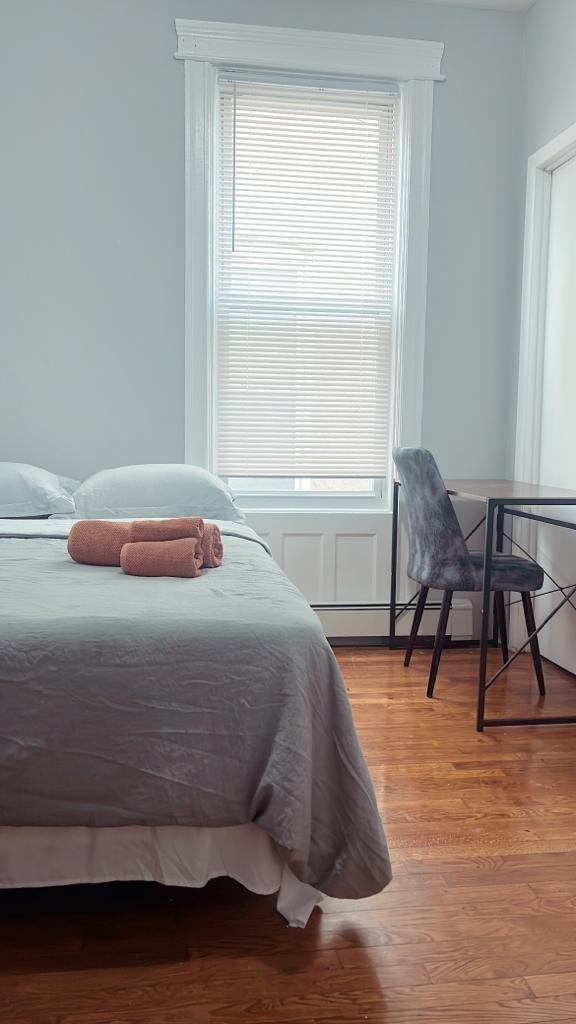Beautiful room 15mins by train/bus to hospitals/medical school - Photo 3