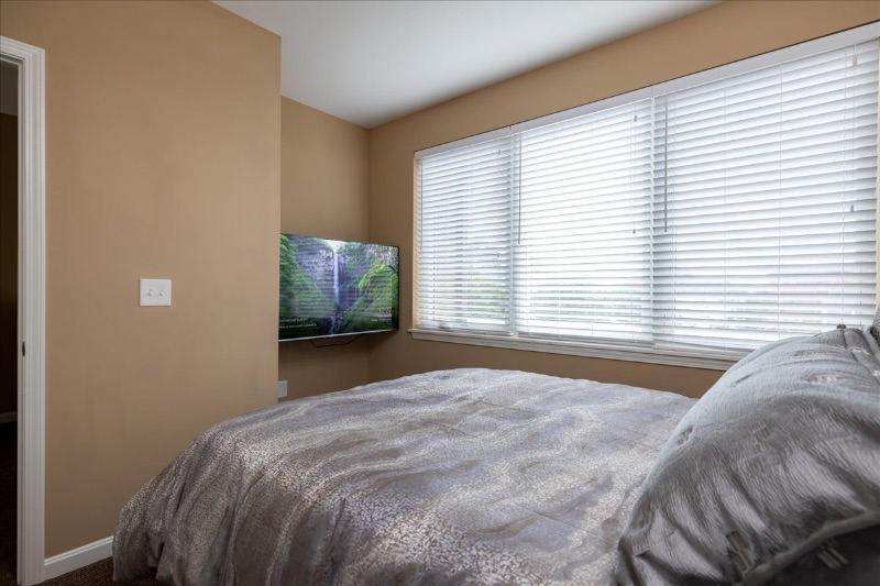 CondoNulu Louisvilles Prime Accommodation For Medical Professionals - Photo 12