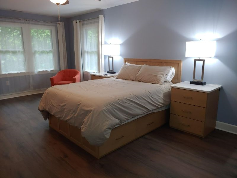 Beautiful 2BR Home in Great Location