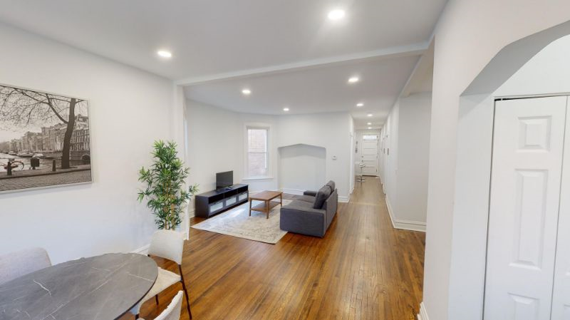 Twin Room in Logan Square 1488 A