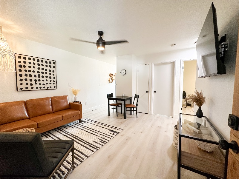 Luxury updated 2-bedroom apartment unit 1