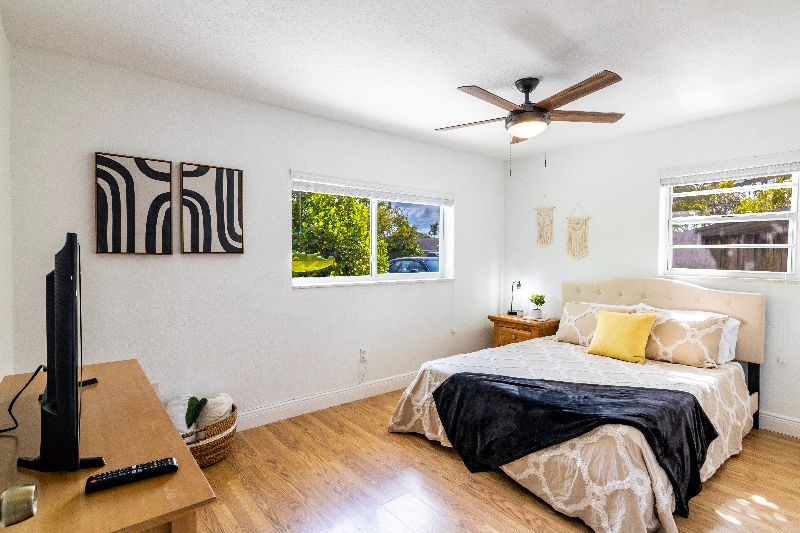 Tropical Retreat 5 bed by Baptist Room 2