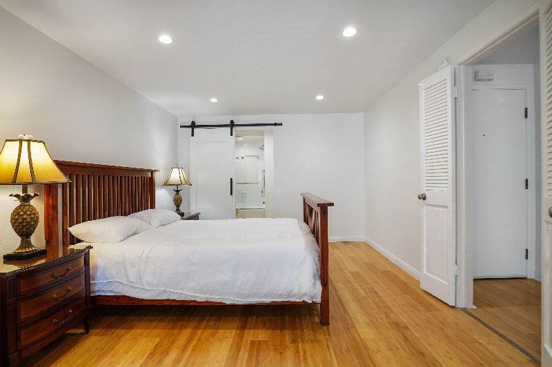 Beautifully Remodeled 1B & 1B near Beverly Hills - Photo 5