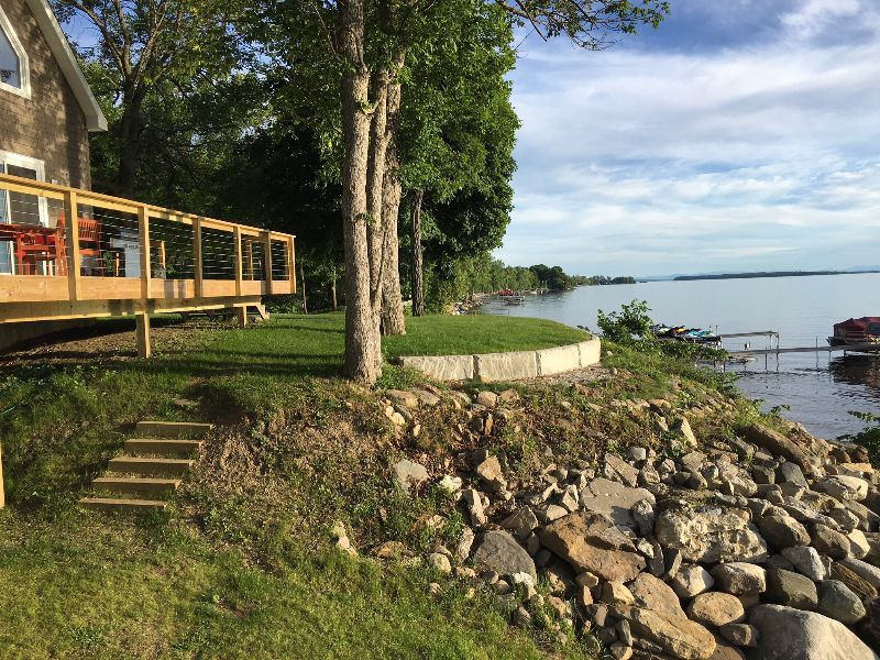 Lake House on Lake Champlain - 15 mins to NWMC - Photo 5