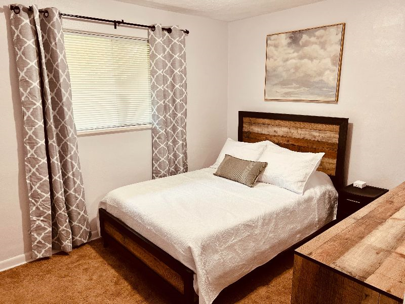 Cozy Two-Bedroom Apartment Centrally Located