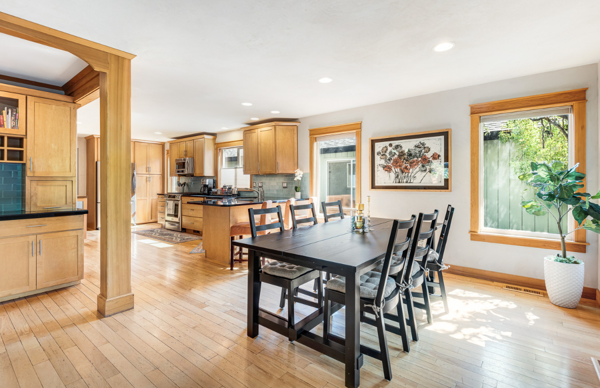 Bright, spacious Bend home - Photo 4