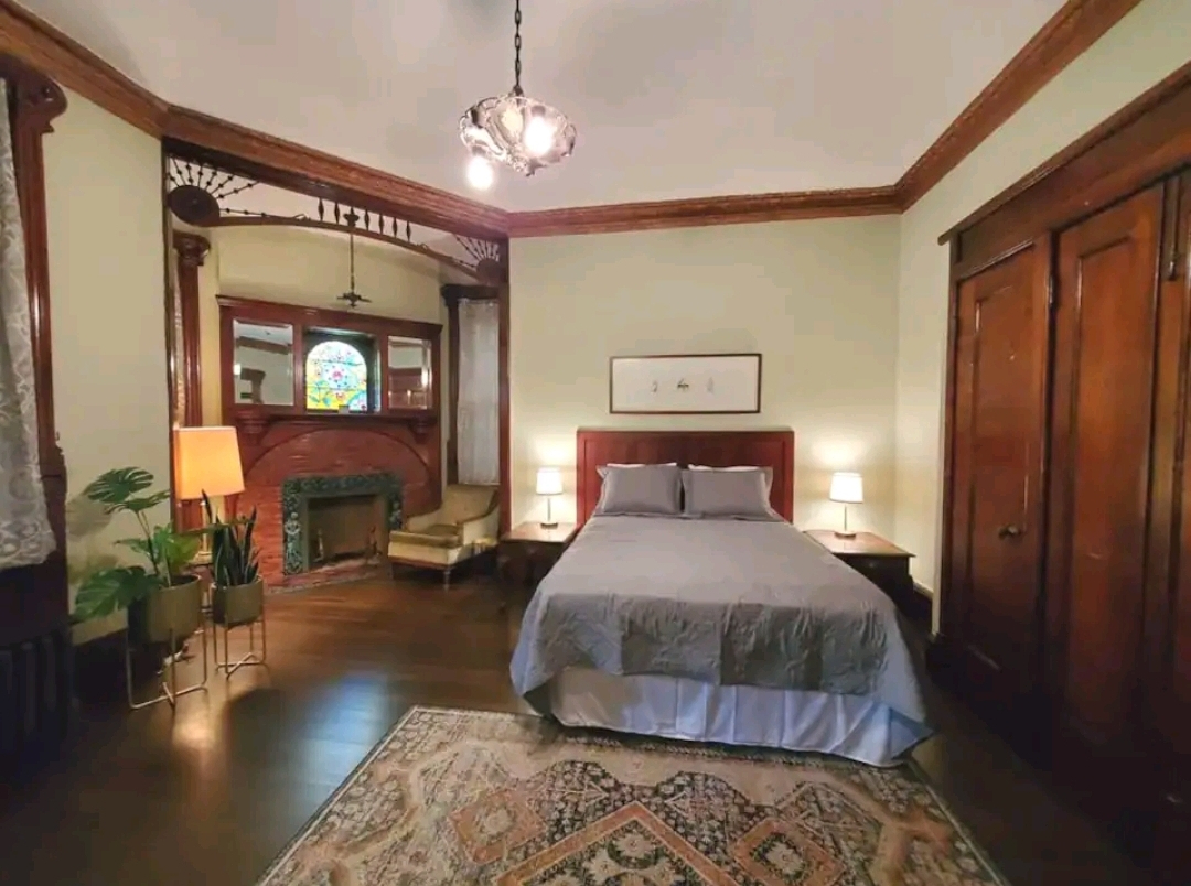 Victorian Apt in Heart of Medical District