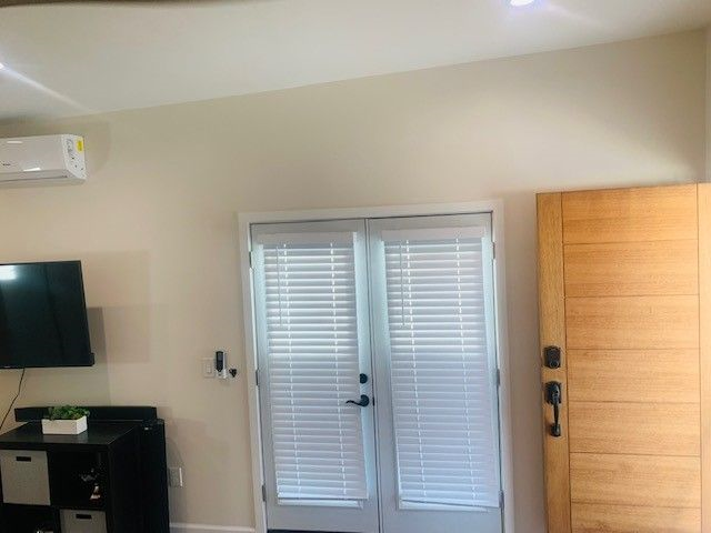 New Private Studio Home - Photo 3