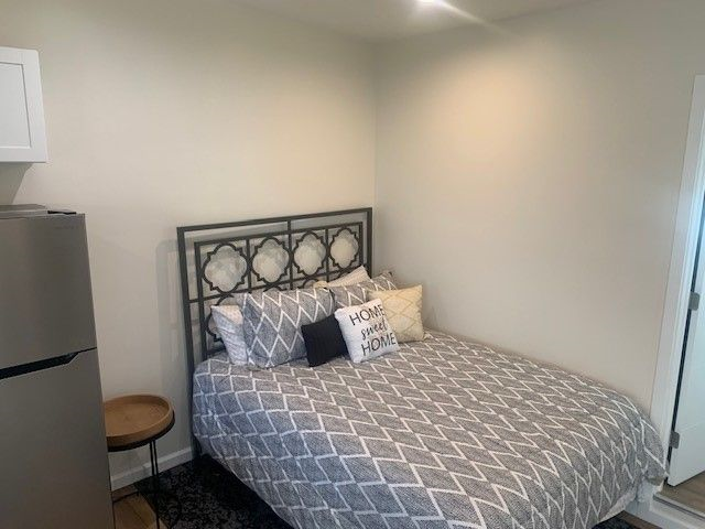 New Private Studio Home - Photo 6