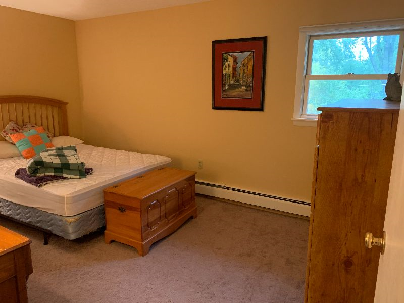 Home in beautiful, safe neighborhood home, walking distance to town and college - Photo 5