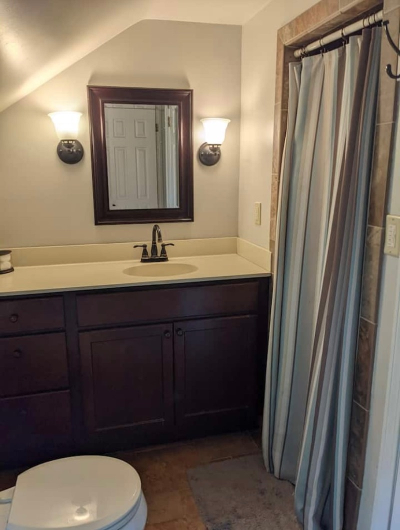 4 Bedroom Spacious Home Across from High School - Photo 7