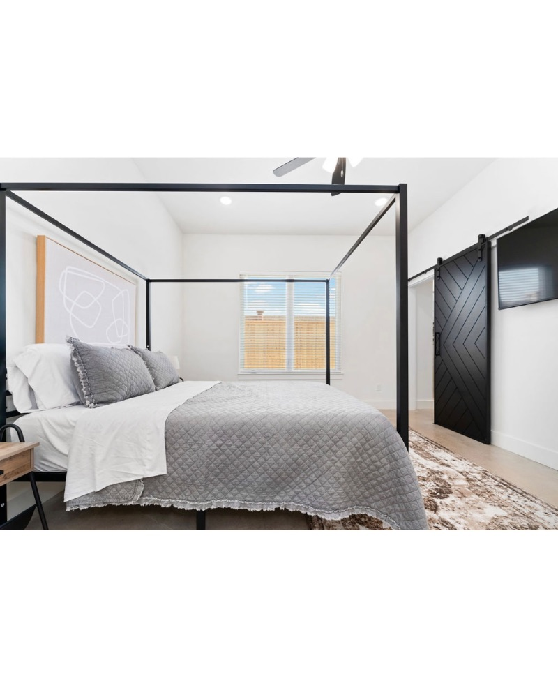 Unbeatable Modern Luxury in the LBK - Photo 10