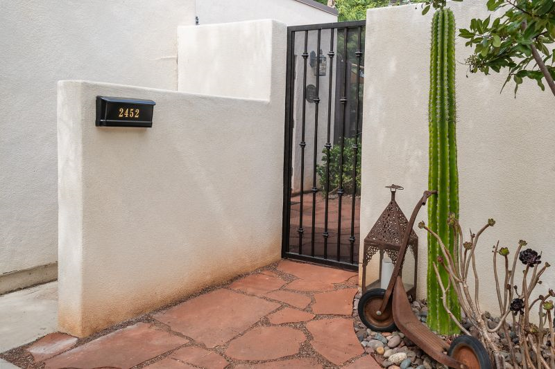 Cozy Garden Casita - Photo 6