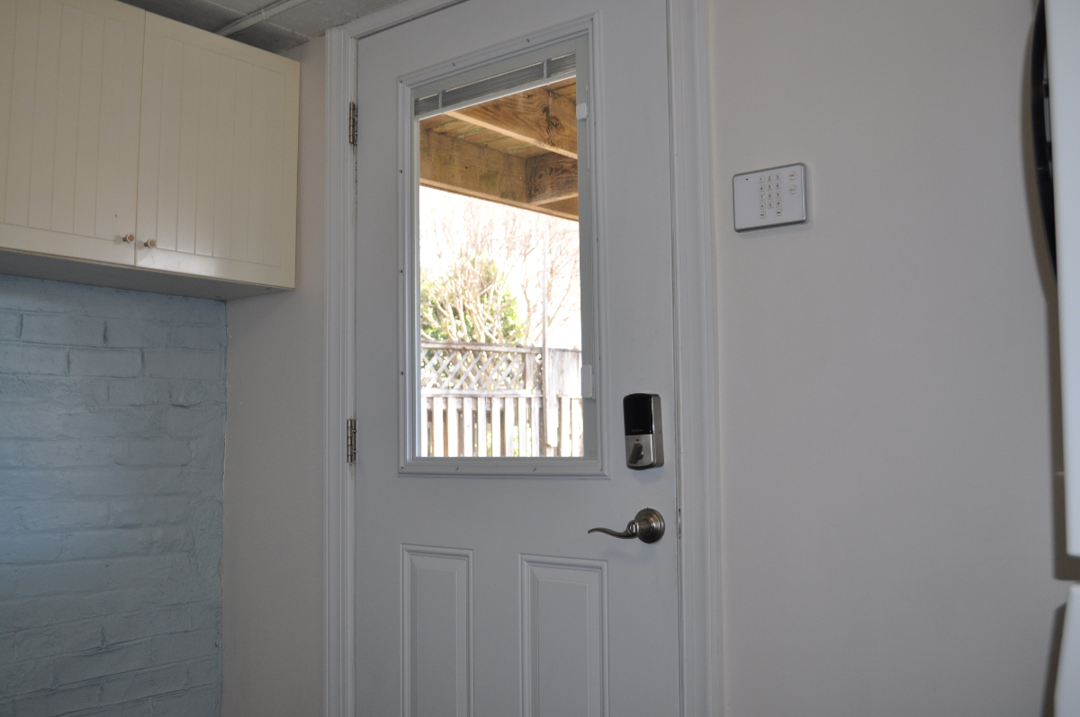 Home Away From Home! Safe & Secure - Photo 3