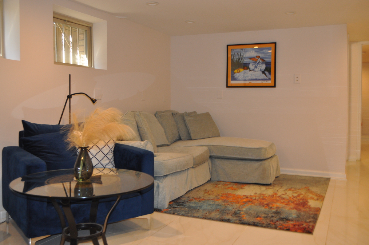 Home Away From Home! Safe & Secure - Photo 5