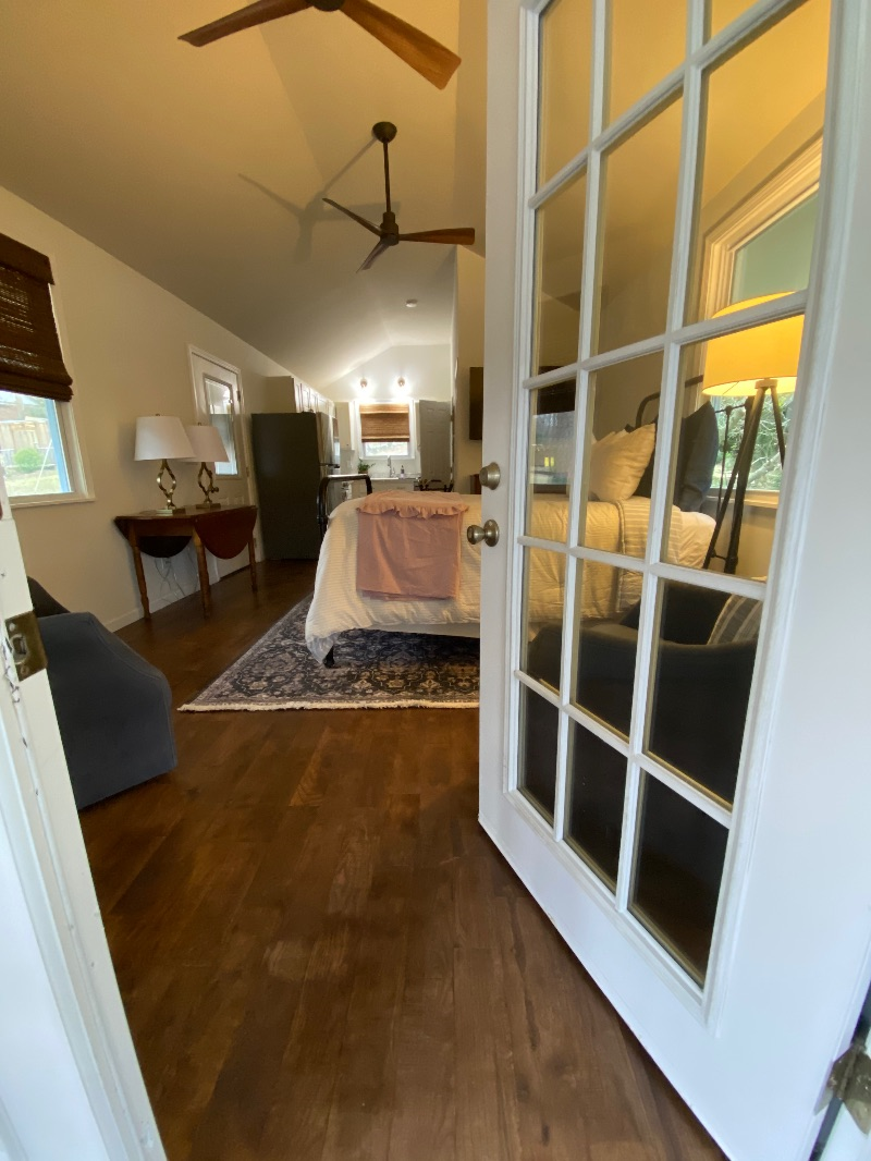 Private Tiny Home - Photo 3