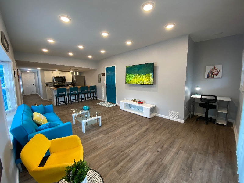 Modern 2bd 2ba Newly Renovated Apt! - Photo 1