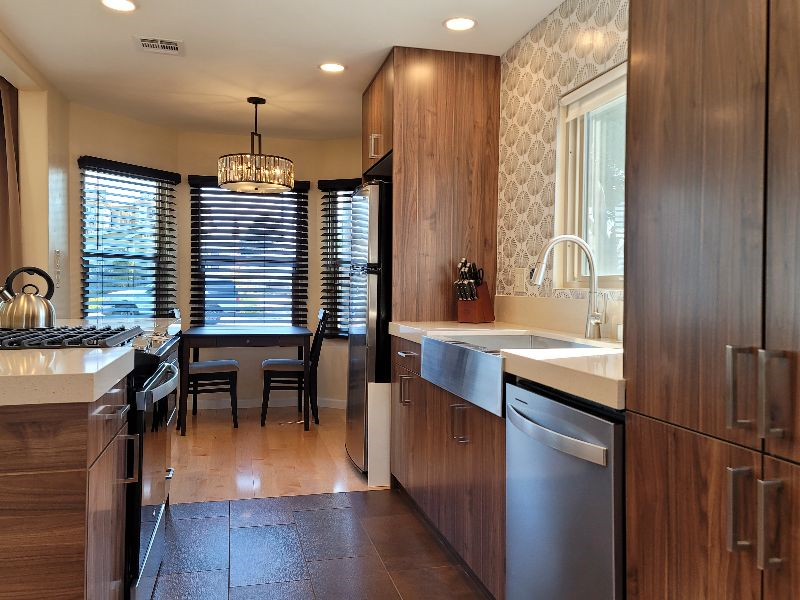 Upgraded Cozy House - Photo 2
