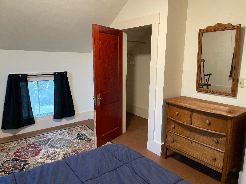Downstairs Bedroom - Photo 6