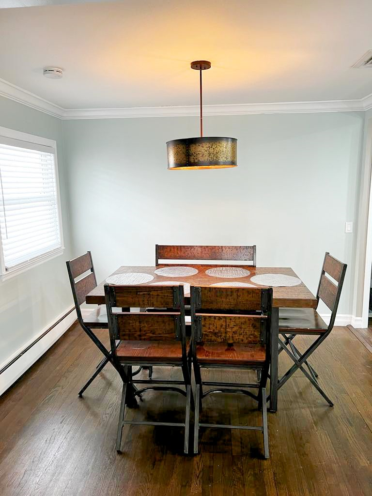 Furnished 3BR/2BA Home Near Mercy, NUMC & NYU Langone | Parking - Photo 3