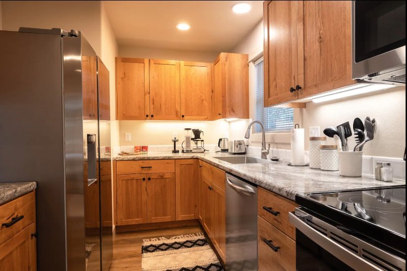 New Construction Guesthouse near Old Mill Downtown Bend - Photo 3