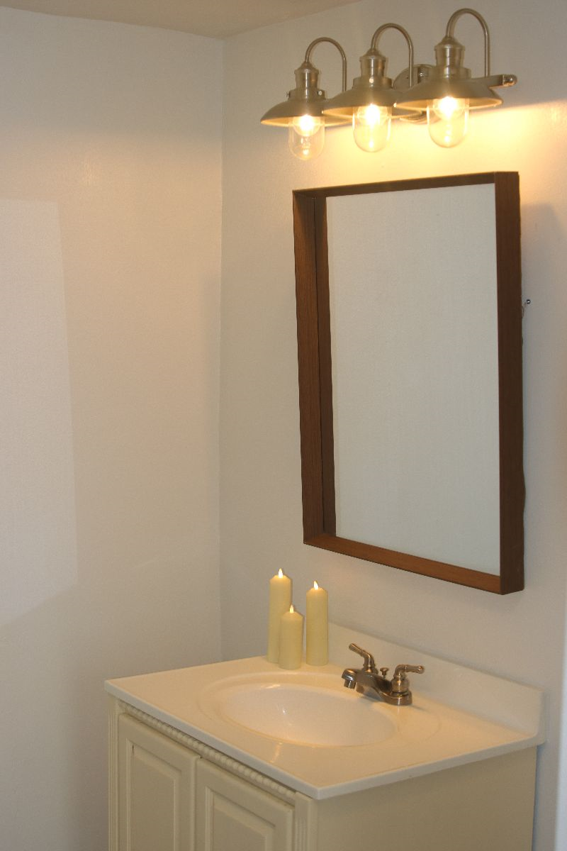 Cozy Nook 2 near hospitals & Franciscan University - Photo 9