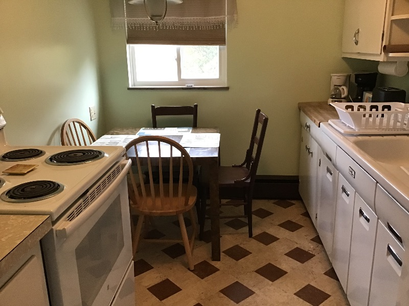 Safe, comfy, quiet one bedroom home - Photo 3