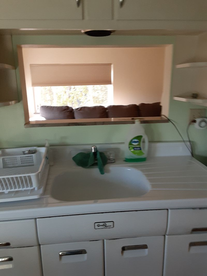 Safe, comfy, quiet one bedroom home - Photo 9