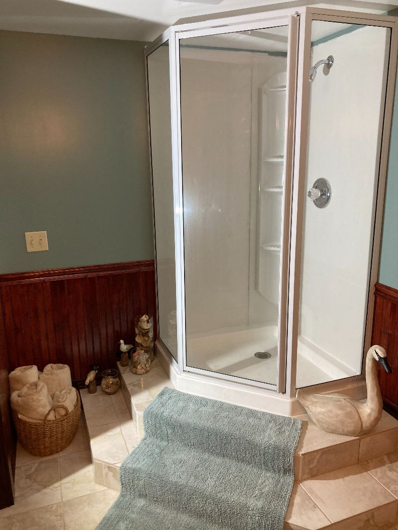 COMFORTABLE / QUIET / SAFE / 1 BEDROOM APARTMENT/ FULLY FURNISHED - Photo 6