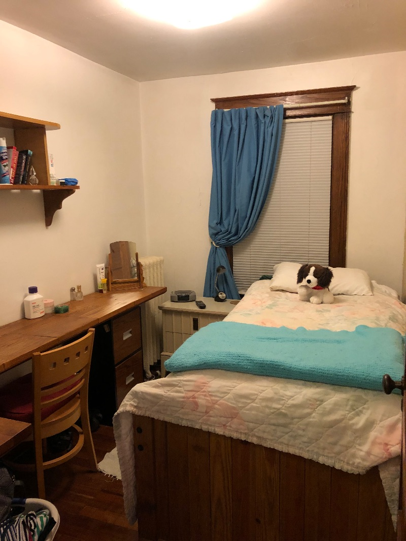 Cozy home in college community - Photo 1