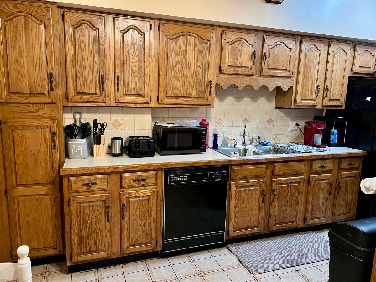 Cozy home in college community - Photo 9