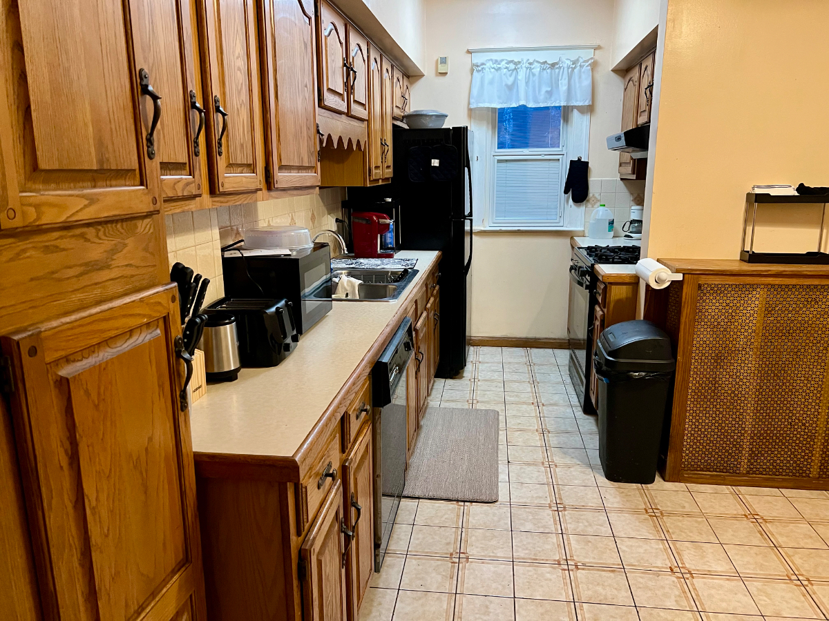 Cozy home in college community - Photo 10