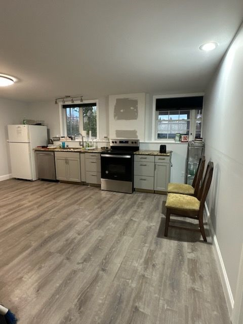 One bedroom - Photo 3