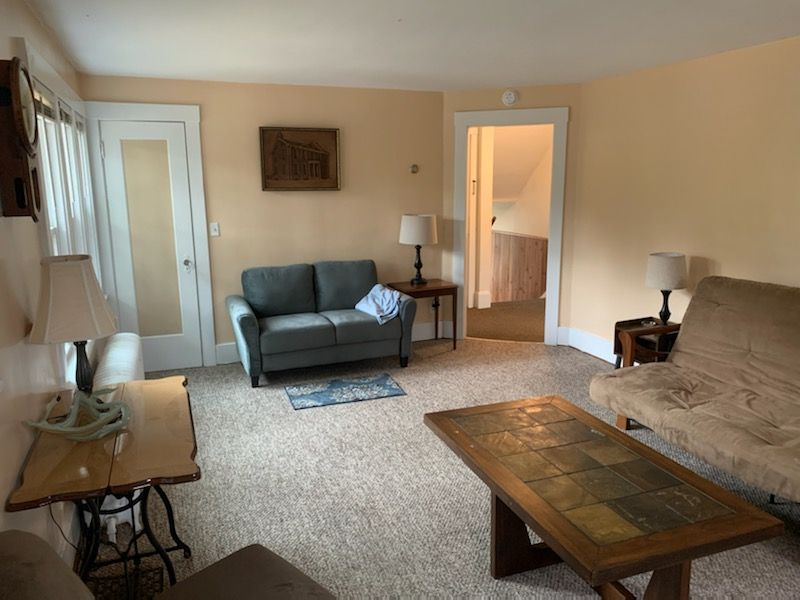 large one bedroom in quiet neighborhood with garage-796 - Photo 3