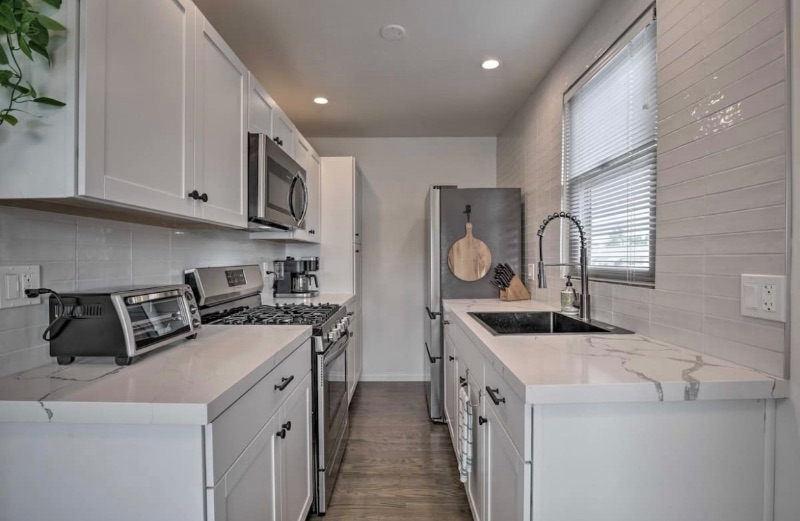 Walkers Paradise! Beautiful North Park 1 BR/1 BA w/ Private Deck - Photo 6