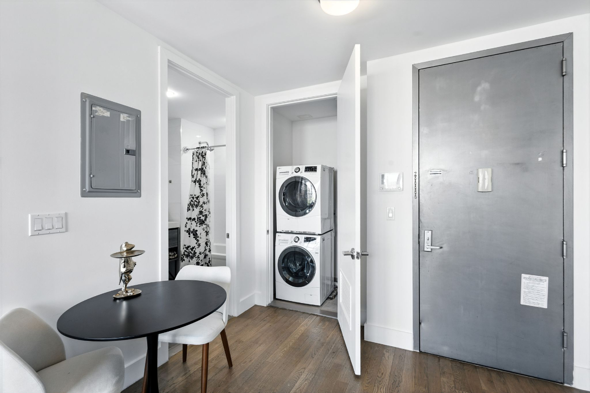 1 bedroom condo in Luxury Loft Building - Photo 1