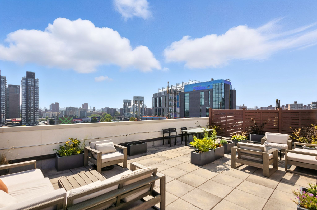 1 bedroom condo in Luxury Loft Building - Photo 7